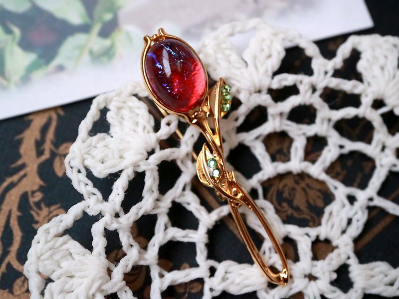 Rose Nebula Gold Space Galaxy Rose Rose Flower Elegant Delicate Elegance Adult Art Nouveau Dragon's Breath Style Schiller Play Color Small Small Small Small Small - Brooches - Glass Red