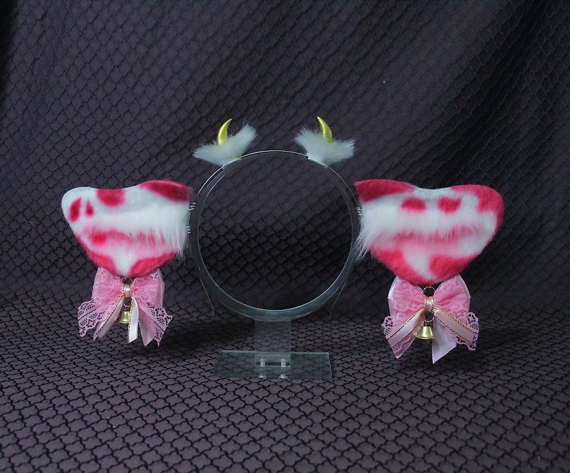 White and pink cow ears faux fur animal headband for cosplay - เครื่องประดับผม - ไฟเบอร์อื่นๆ สึชมพู