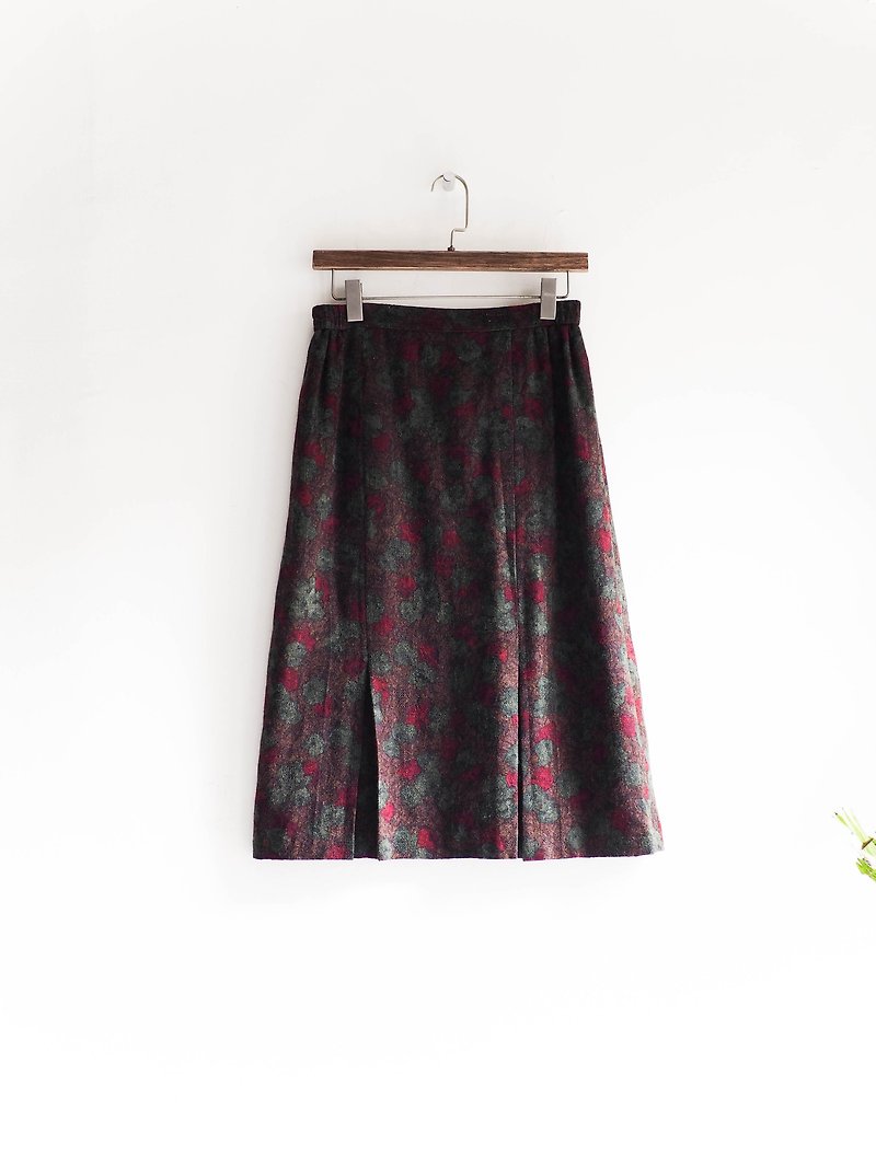 River Water Mountain - Saga Winter Flower Season Game Diary Sheepskin Antique Straight Skirt - Skirts - Wool Multicolor