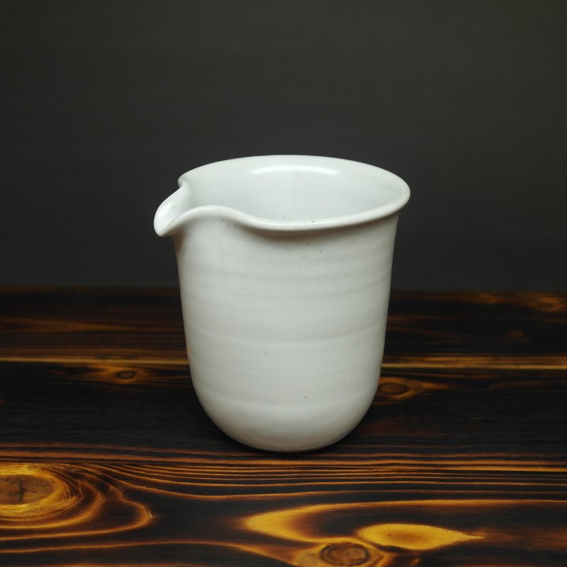牙白茶海、公道杯、勻杯 手作陶藝 茶道具 180cc - 茶壺/茶杯/茶具 - 陶 