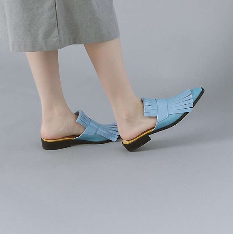 Personal flake tassel square head leather shoes slippers blue - รองเท้ารัดส้น - หนังแท้ สีน้ำเงิน