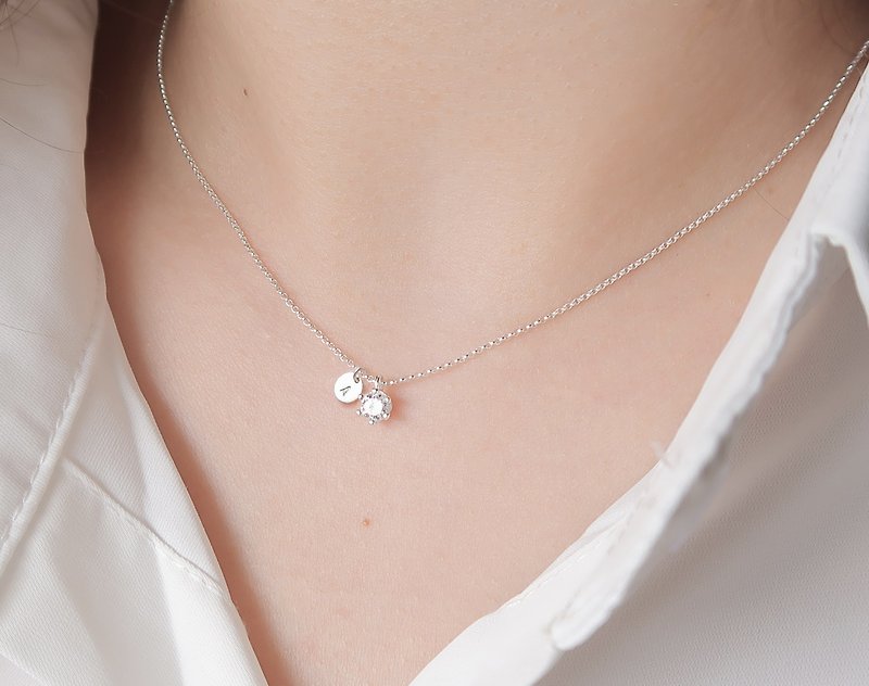 [Valentine's Day Gift Box] 925 Sterling Silver Brilliant Small Stone Customized Engraving Necklace Clavicle Length Chain - Necklaces - Sterling Silver White