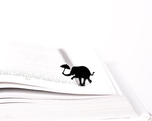 Design Atelier Article Bookmark Dancing elephant // unique bookmark for kids