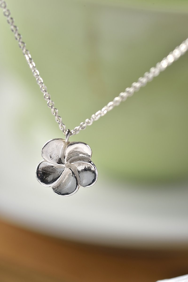 Flower Language Series/Frangipani/925 Sterling Silver/Necklace - Necklaces - Sterling Silver Silver