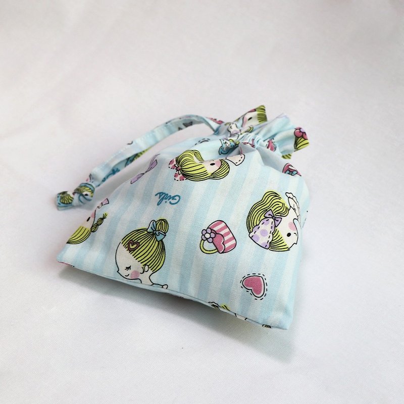 母親節活動【 MY HANDMADE 】 單邊束口袋 l 日本棉布、帆布 l 手 - 化妝包/收納袋 - 棉．麻 白色