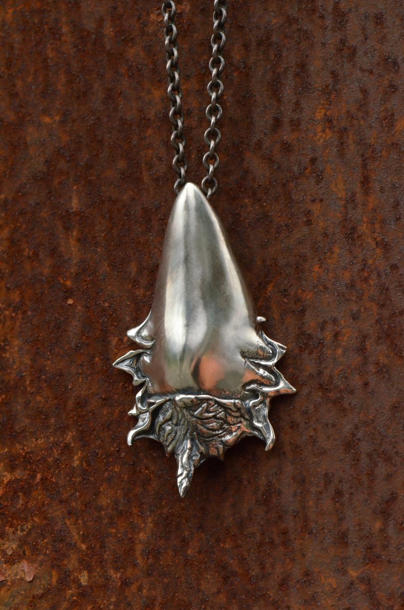 Agave titanota pendant XL -White fire - Necklaces - Sterling Silver Silver