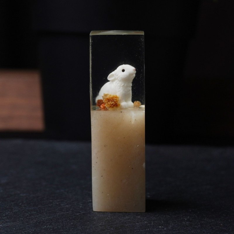 客製化手工印章-可愛兔子樹脂印章樹脂印章 1.6x1.6 CM|篆刻印章 - 印章/印台 - 石頭 