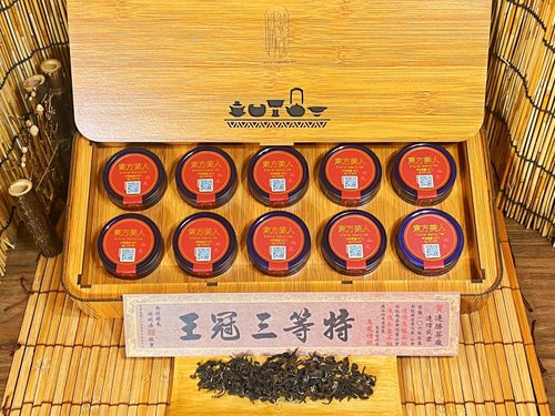 雨曦 東方美人3A級一芯二葉松木禮盒(伴手禮附提袋)