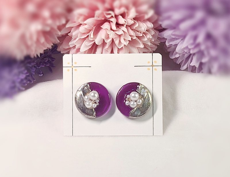 Pearl Purple Three-dimensional Textured Resin Earrings/ Clip-On - ต่างหู - เรซิน สีม่วง