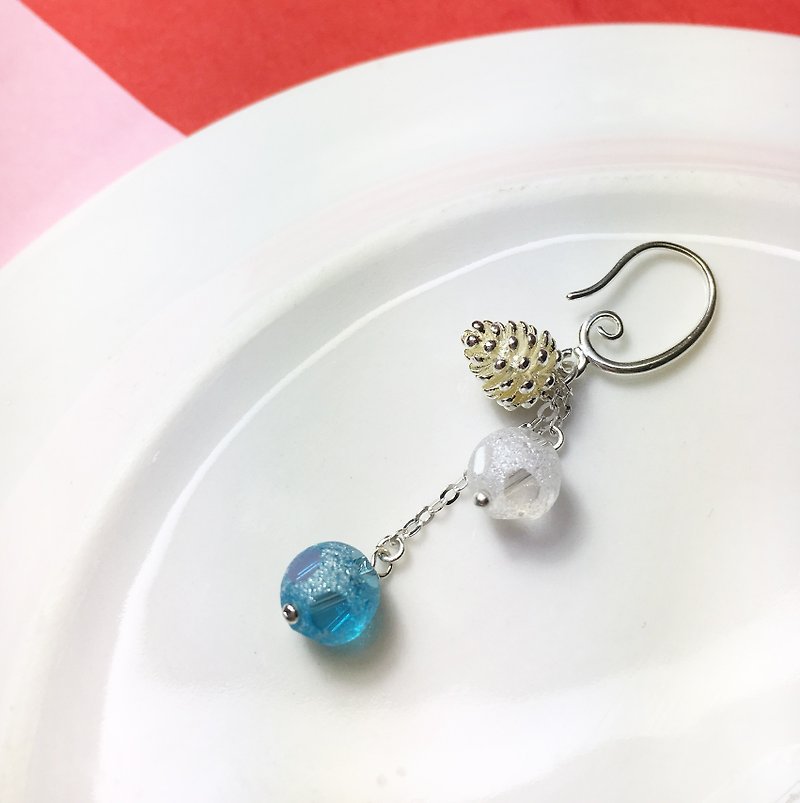 Can be changed to clip style-Dangle earrings-Ding Ding Dong Dong small pine cones - Earrings & Clip-ons - Other Metals Blue
