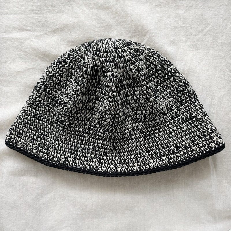 Handmade knitted hat/wool hat/fisherman hat/handmade crochet hat/knitted hat - หมวก - ผ้าฝ้าย/ผ้าลินิน สีดำ