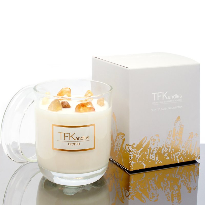 "Dance In The Forest" naturally scented candle L - เทียน/เชิงเทียน - ขี้ผึ้ง สีส้ม