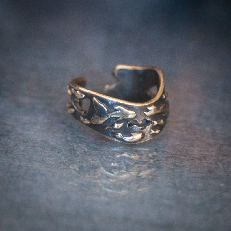 Fish ring. School of fish jewelry for her. Ethnic adjustable ring. Handcrafted - 戒指 - 其他金屬 橘色