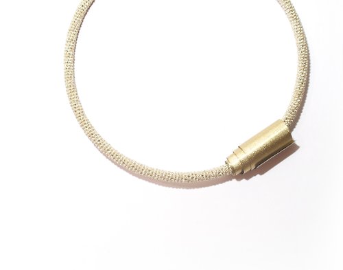 vanessahandmade Light Gold Simple Choker Hoop Necklace