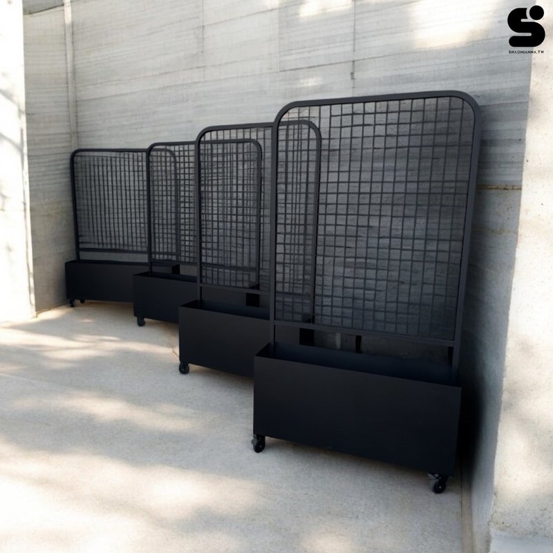 インダストリアル調アイアントレリス 観葉植物用メッシュラック 屋内外装飾用ハンギングネット つる植物を飾り空間を美しく彩る - 観葉植物 - 金属 ブラック