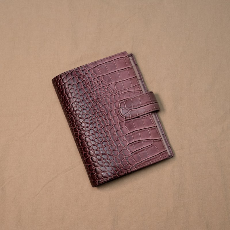 A6 Per/Bible 6-hole leather loose-leaf notebook | notebook | universal manual - gradient purple crocodile pattern - สมุดบันทึก/สมุดปฏิทิน - หนังแท้ สีม่วง