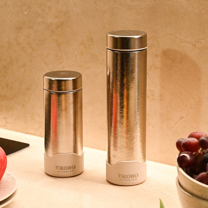 【贈茶隔】純鈦星光瓶2代 保溫瓶 250ml/400ml 預購12月16日出貨 - 保溫瓶/保溫杯 - 其他金屬 多色