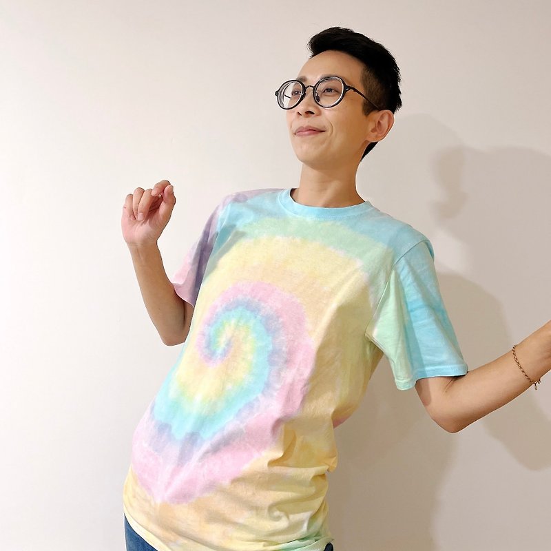 NBD x Lollipop rainbow pure cotton handmade tie-dye/rendered T-shirt (can be customized) - เสื้อยืดผู้ชาย - ผ้าฝ้าย/ผ้าลินิน หลากหลายสี