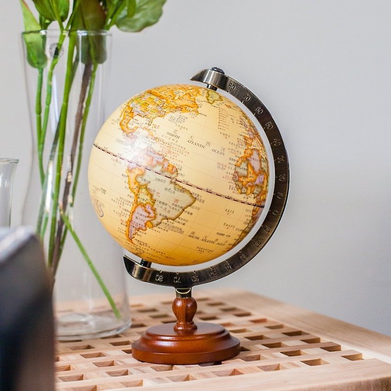 SkyGlobe 6-inch antique scale wooden base globe (Chinese version) - ของวางตกแต่ง - ไม้ สีทอง