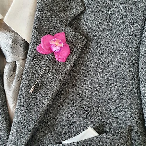 Leather Novel 胸針 Men's lapel pin pink orchid Leather boutonniere 3rd anniversary gift