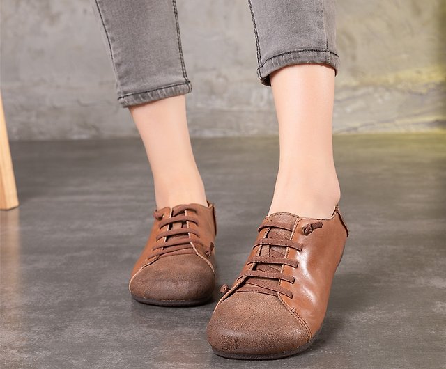 Brown Womens Shoes Flats and flat shoes Lace Up shoes and boots Doucals Leather Lace-up Shoes in Dark Brown 