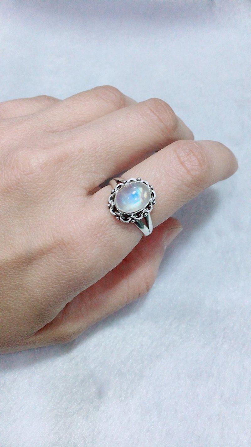 月光石 手工戒指 尼泊爾手工製 925純銀材質 - 戒指 - 寶石 