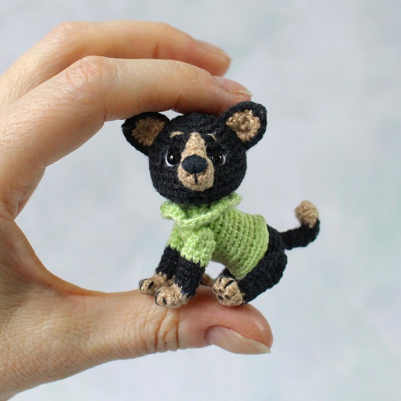 Chihuahua. Mini amigurumi toy. Miniature crocheted dog - ตุ๊กตา - วัสดุอื่นๆ 