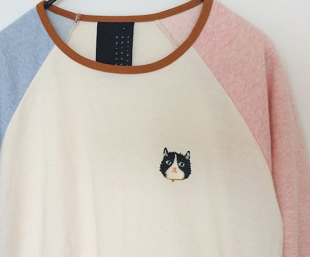 猫の刺繍イラスト長袖tシャツ ショップ Washingmachine S Vacation Tシャツ Pinkoi