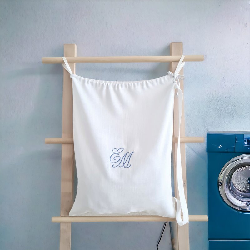 Backpack laundry bag linen custom monogram embroidered, Travel beach bag gift - อุปกรณ์ห้องน้ำ - ลินิน ขาว