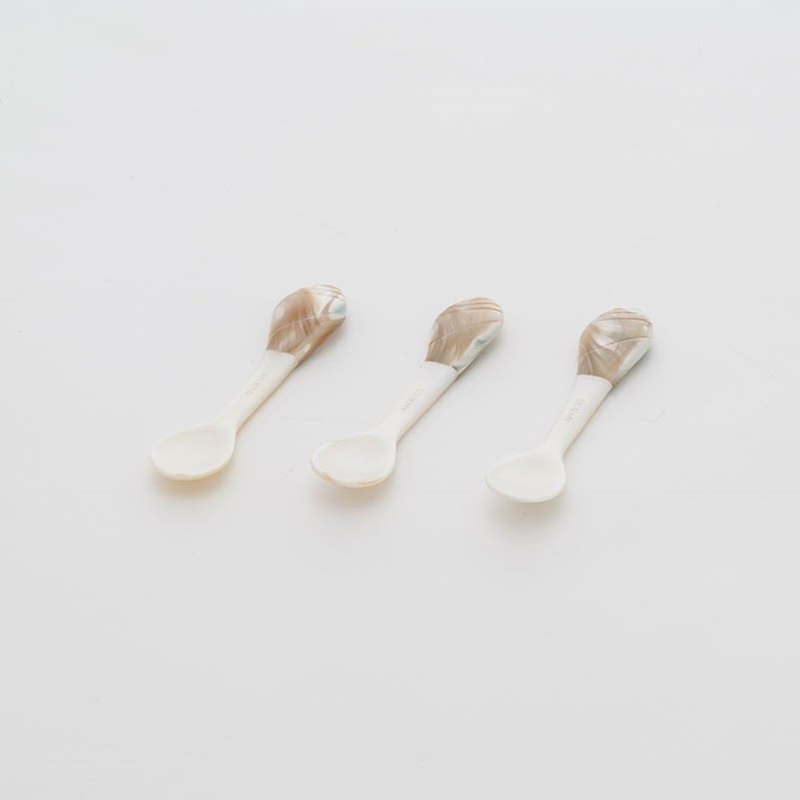 Mother-of-pearl inlaid conch spoon - Cutlery & Flatware - Shell White