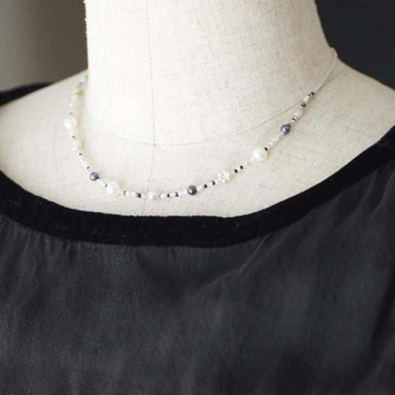 Vintage beads necklace {OP018} - 項鍊 - 其他材質 