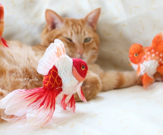 Needle Felted Goldfish Red And White Ryukin 羊毛フェルト金魚腹ペコ更紗琉金 設計館deme Tyoubi 公仔 模型 Pinkoi