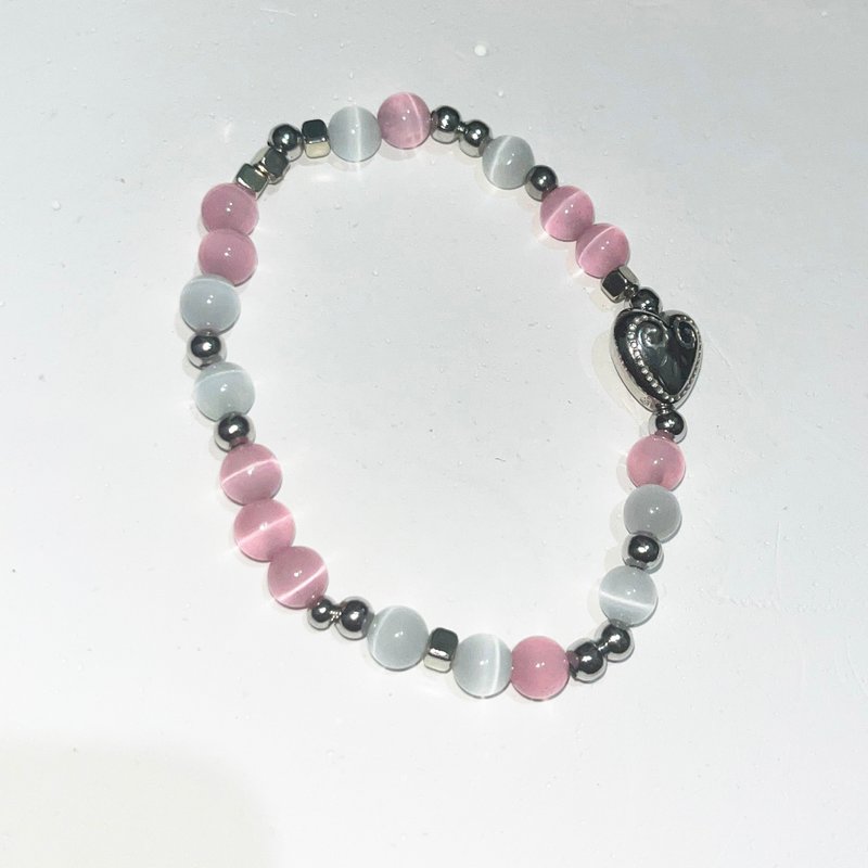 Pink Beaded Bracelet Cat’s Stone Elastic Cord Style PINK01 - สร้อยข้อมือ - วัสดุอื่นๆ สึชมพู