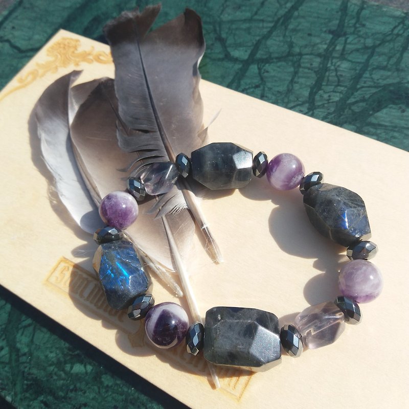 【Starry Night】Gemstone Bracelet / Amethyst X Fluorite X Labradorite X Hematite - Bracelets - Semi-Precious Stones Purple