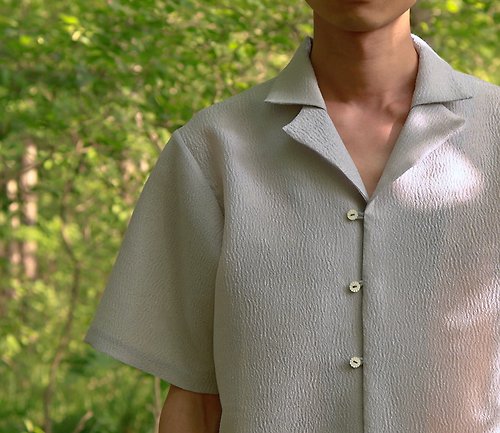 Unisex Summer Short Sleeve Shirt Layered Lapel Collar Design