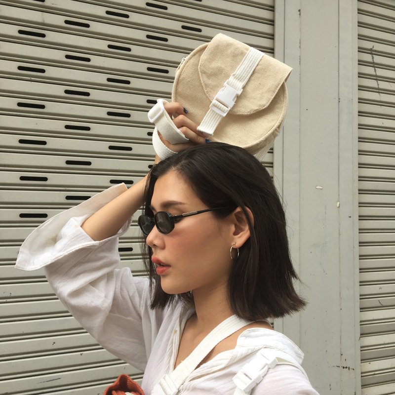 Almond cream belt bag - 其他 - 其他材質 白色