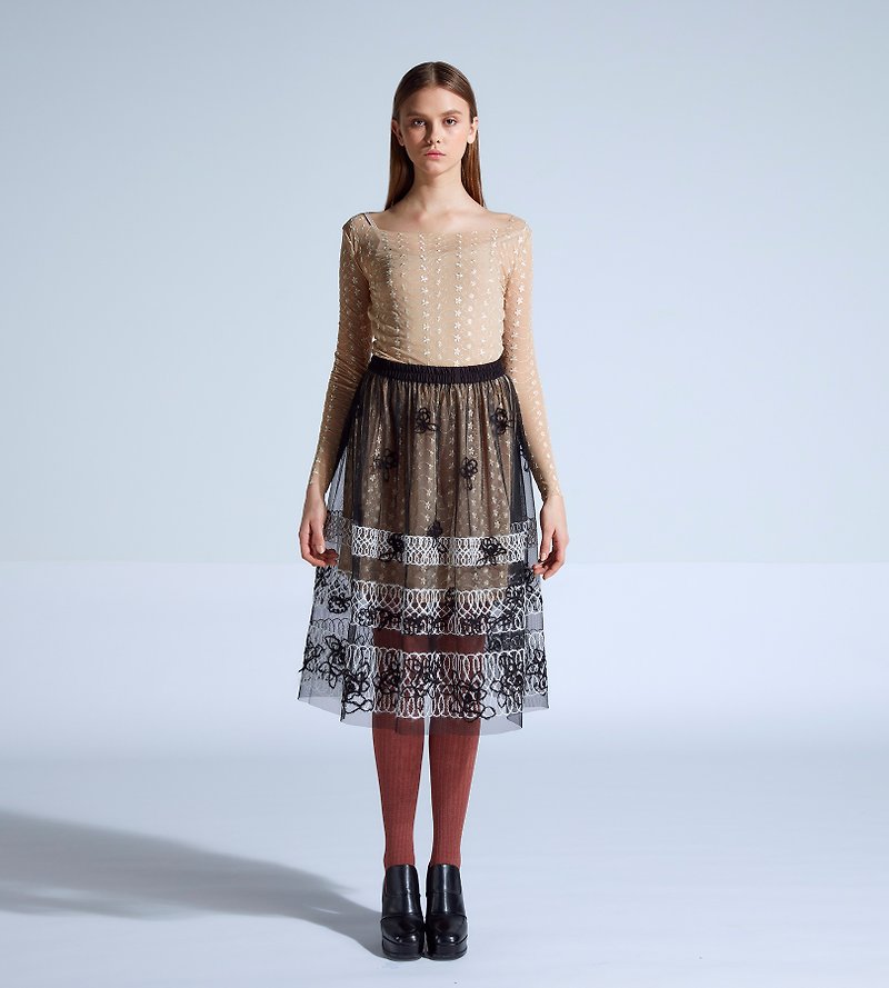 moi non plus wool embroidered skirt with a hundred flowers-Japan imported fabric - Skirts - Wool Black