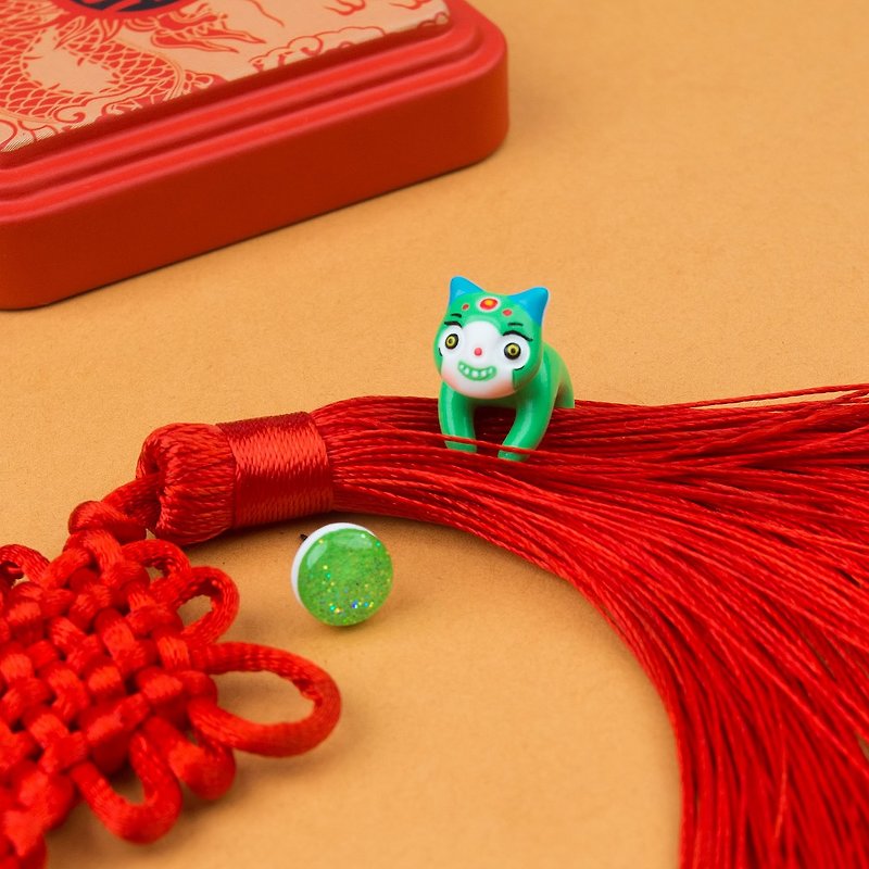 Green Dragon Cat Earring - Lucky Cat Earrings Polymer Clay - 耳環/耳夾 - 黏土 多色