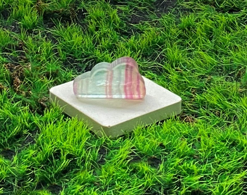 天然可愛漸層小螢石雲朵 增智慧 增加創意思考 - 擺飾/家飾品 - 水晶 多色