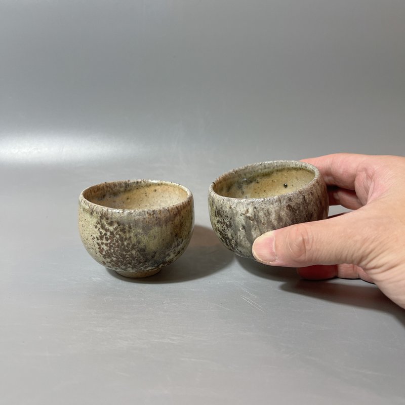 純手捏柴燒對杯 / 重落灰對杯 / 小平凡手作 - 茶壺/茶杯/茶具 - 陶 