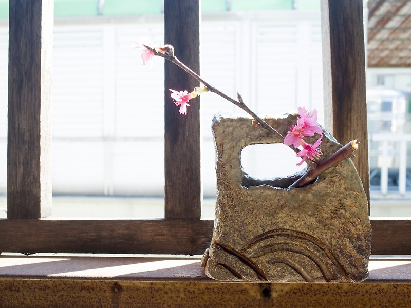 [] The confusion between hand Nietao Flower · · · hand-made pottery glaze - small - ตกแต่งต้นไม้ - ดินเผา สีเงิน