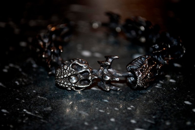 One / handmade silver / bracelet / Thorns Snake - สร้อยข้อมือ - เงิน สีเงิน