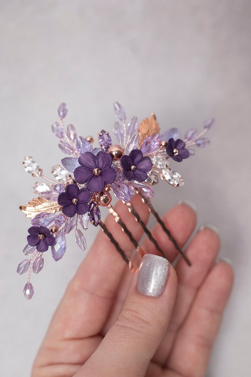 Violet rose gold hair comb, Floral wedding hair piece, Purple bridal pin - เครื่องประดับผม - ดินเหนียว สีม่วง