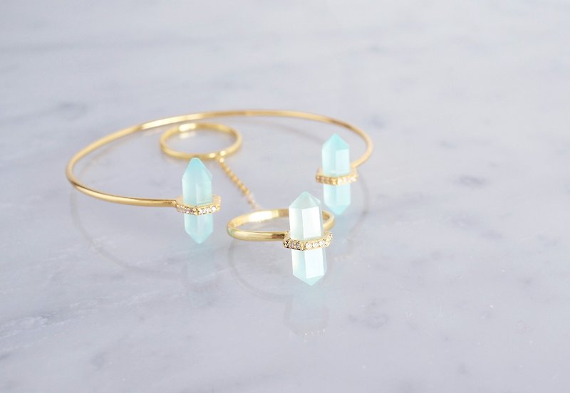 【Gold Vermeil / Gemstone】 Aqua Chalcedony, White Zircon Gold Open Bangle - Bracelets - Gemstone Blue