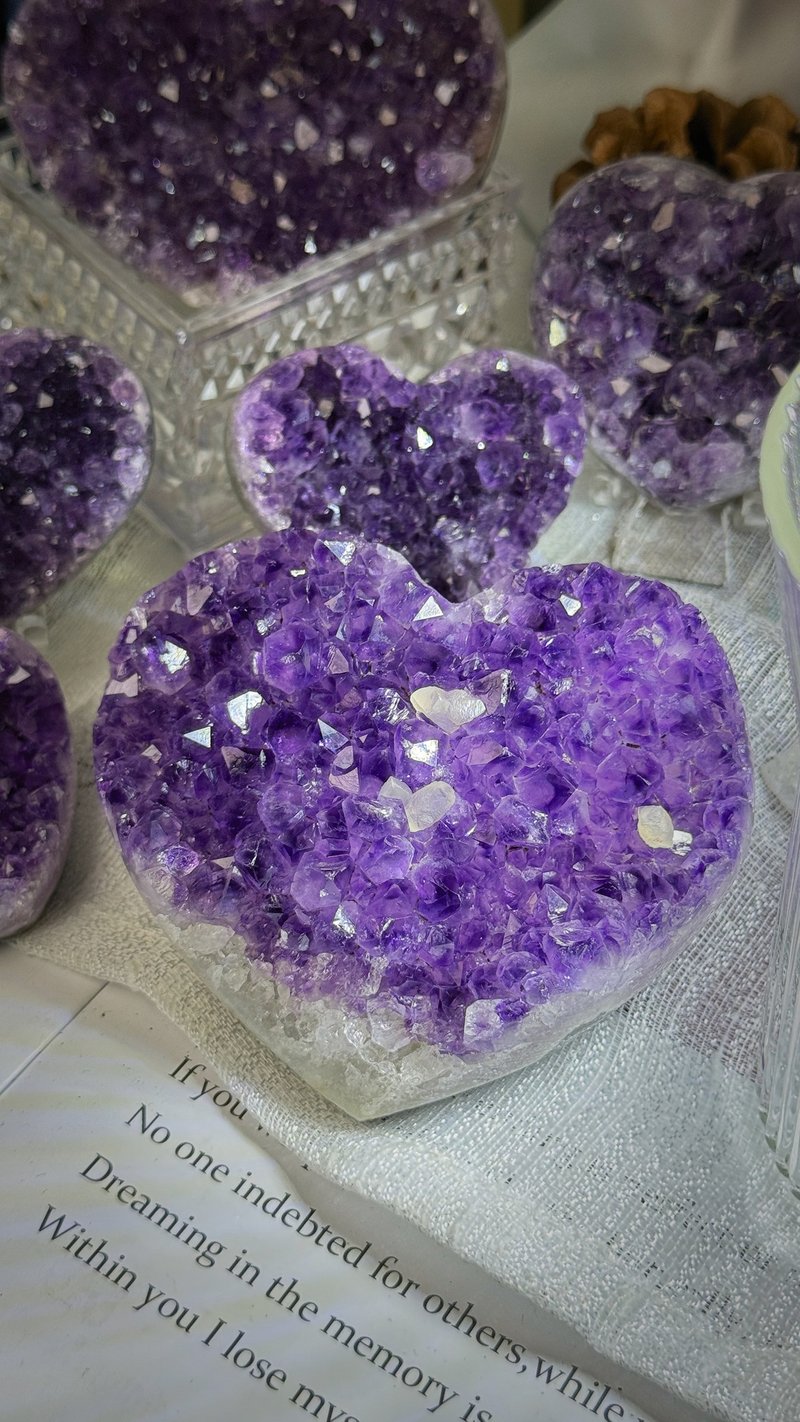 CaiYI&CaiYi Natural Brazilian Love Amethyst Town Ornaments/Degaussing Purification Treasures/Symbiotic Calcite - ของวางตกแต่ง - คริสตัล 