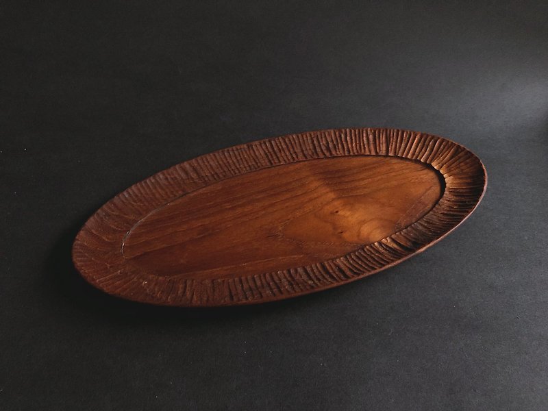 Hand-carved wooden plate/oval long plate/raw wood plate/dessert plate/teak - จานและถาด - ไม้ สีนำ้ตาล