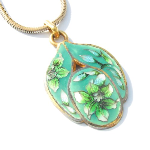 panic-art-market 60s Vintage green flower design Cloisonnel necklace