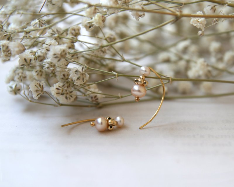 Xiaofuchui Pearl Earrings Painless Clip-On Small Ear Hooks ~ Bass Score - Earrings & Clip-ons - Pearl Pink