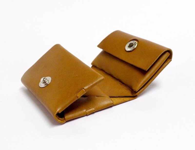 コンパクト三つ折り財布　イタリアンカーフ　キャメル/組み立て - 長短皮夾/錢包 - 真皮 咖啡色
