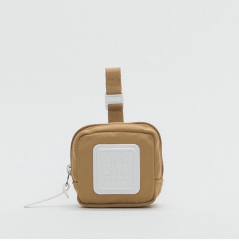 Sand Square pouch - กระเป๋าเครื่องสำอาง - วัสดุอื่นๆ 